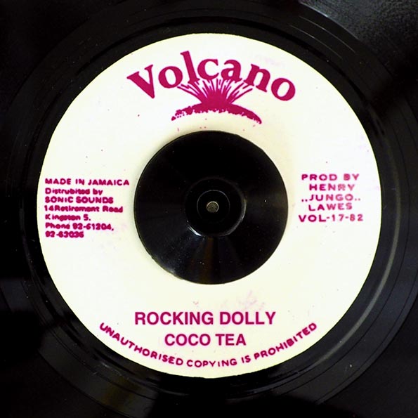 Cocoa Tea - Rocking Dolly  /  Roots Radics - Version