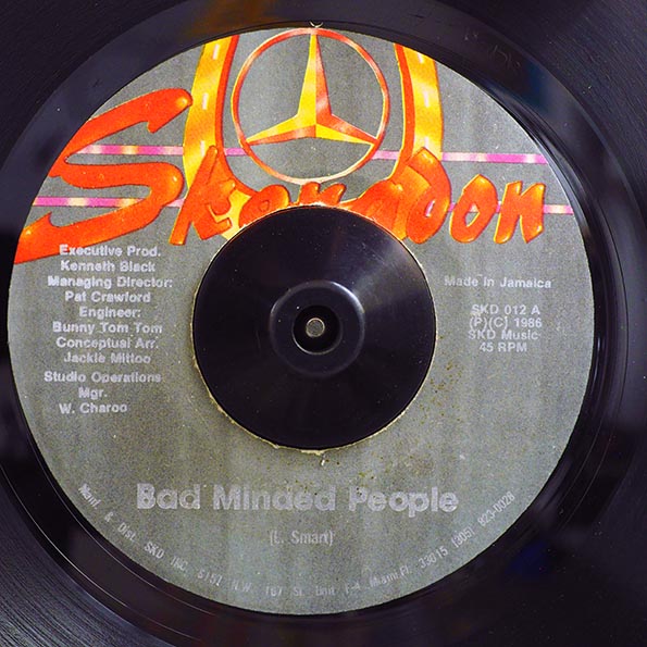 Leroy Smart - Bad Minded People  /  Skengdon All Stars - Good Minded People