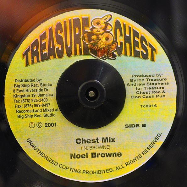 Gregory Isaacs - Heartache Avenue  /  Noel Brown - Chest Mix